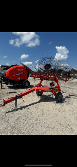 2015 Kuhn SR110GII Hay Rake