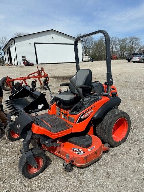 2017 Kubota ZD1211 Zero Turn