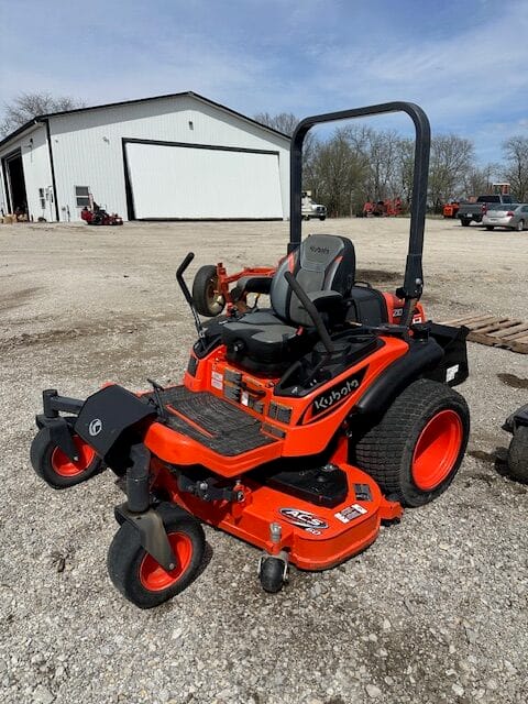 2022 Kubota ZD1211 Zero Turn Mower