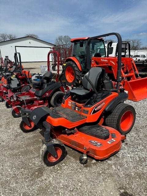 2020 Kubota ZD1211 Zero Turn Mower